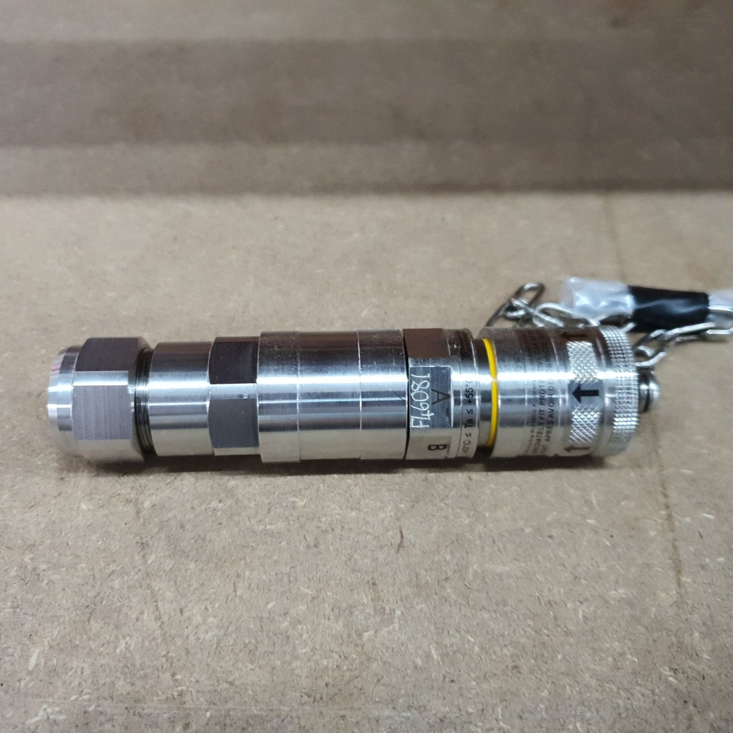 Connector , DE2IS05162G