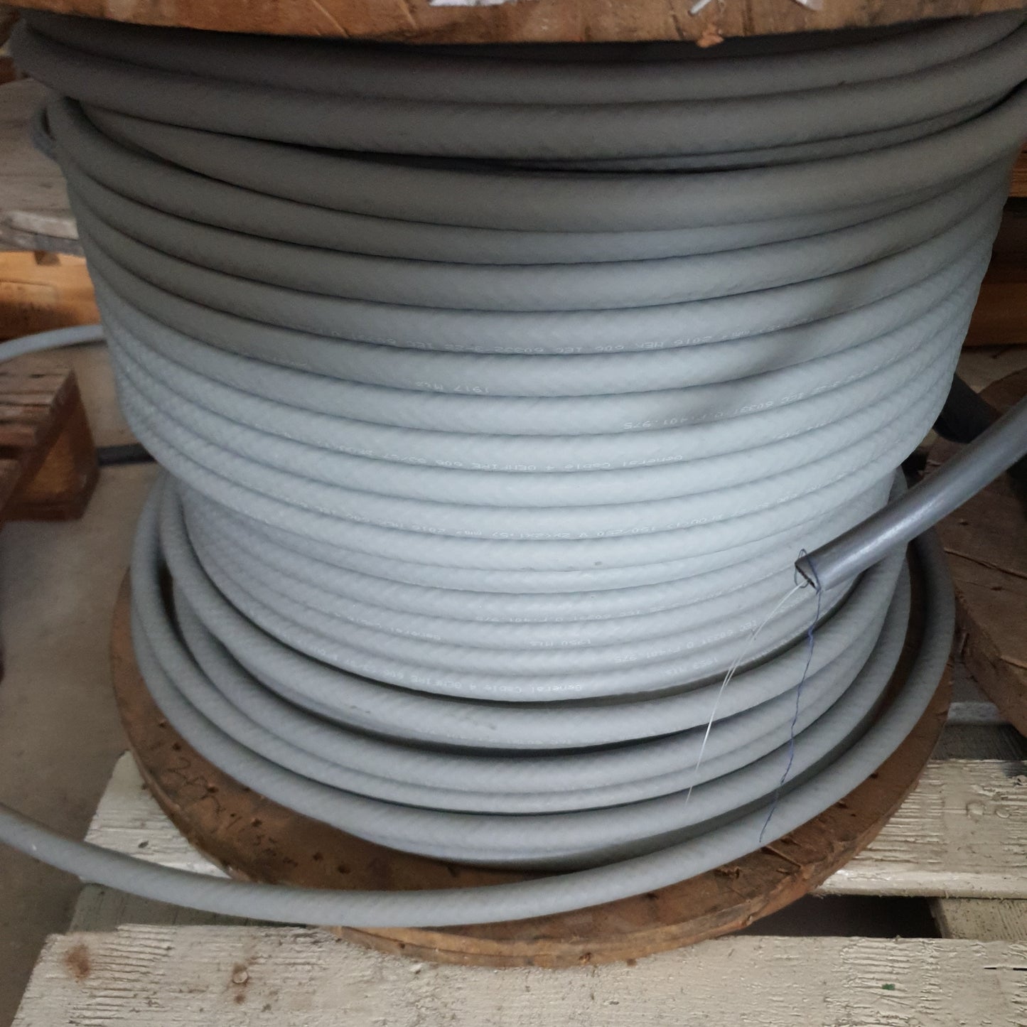 Cable armored, 4pair x 1.5mm2 , PN: 892218 (per meter)