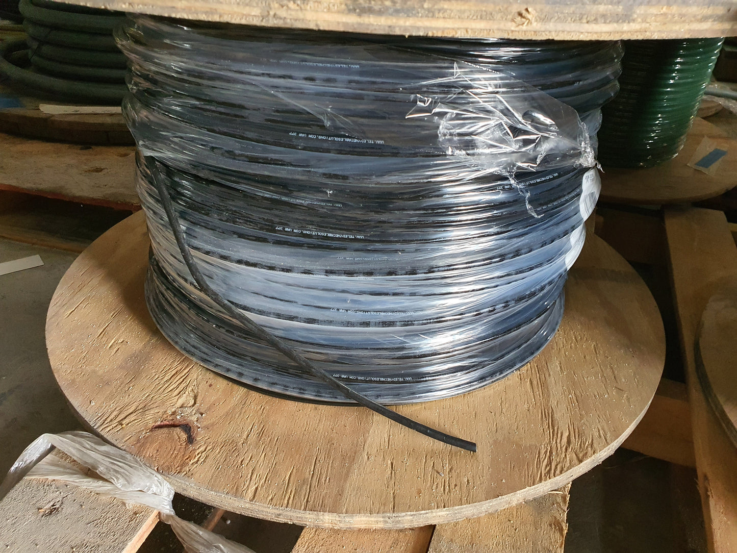 Cable unarmored 4C x 18AWG Polyurethane, PN: VAR 377 (per meter)